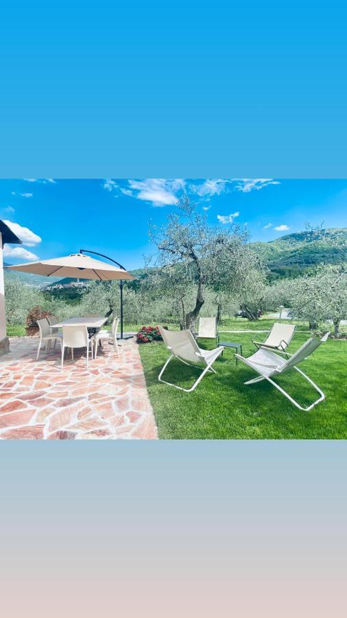 Casa Vacanze Gli Ulivi Borgomaro Eksteriør bilde