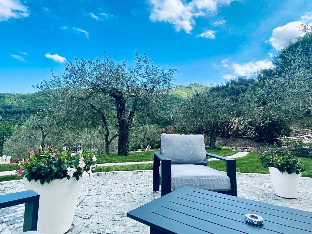 Casa Vacanze Gli Ulivi Borgomaro Eksteriør bilde