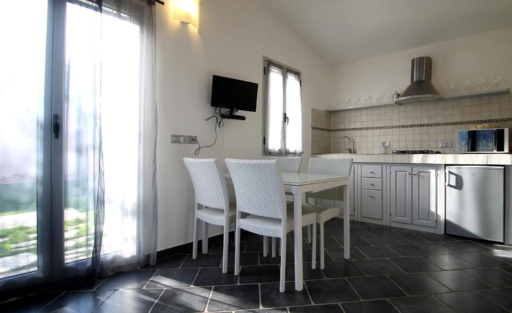 Casa Vacanze Gli Ulivi Borgomaro Eksteriør bilde